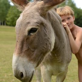 Naturist campsites in France that accept pets